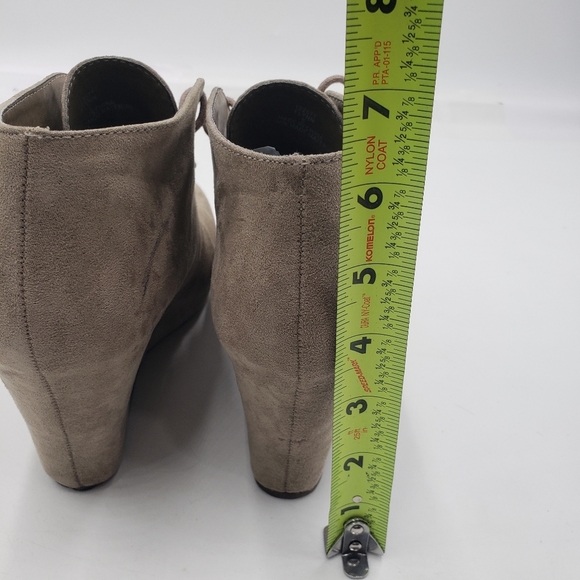 X Appeal Flynn Womens 8 Wedge Bootie Tan Fabric Lace Up 3.5 In Platform - Picture 7 of 9